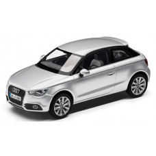 Модель авто 1:43 audi a1, ice silver