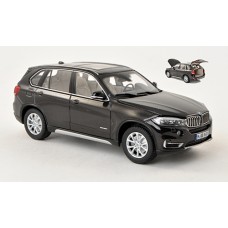 Модель 1:43 bmw x5 (f15) коричневый