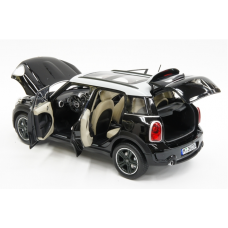 Модель 1:18 mini cooper s countryman 