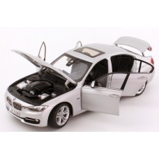 Модель 1:18 bmw 3er f30 glaciersilber