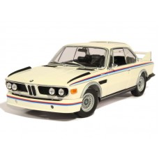 Модель 1:18 bmw csl 3.0 heritage 