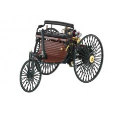 Модель 1:18 patent motorwagen