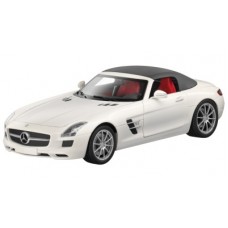 Модель 1:18 sls amg, белая