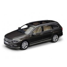 Модель автомобиля passat variant b8 1:43 (Black Oak)