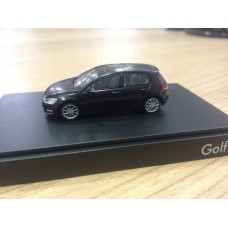 Модель автомобиля golf 1:87