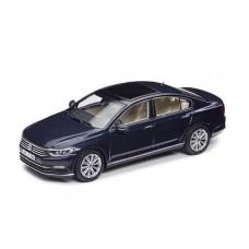 Модель автомобиля passat b8 1:43 (Night Blue) 